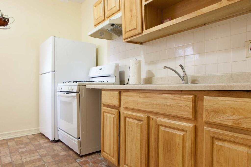 Studio And 1 Bedroom Apartments - Bronx New York Bagian luar foto