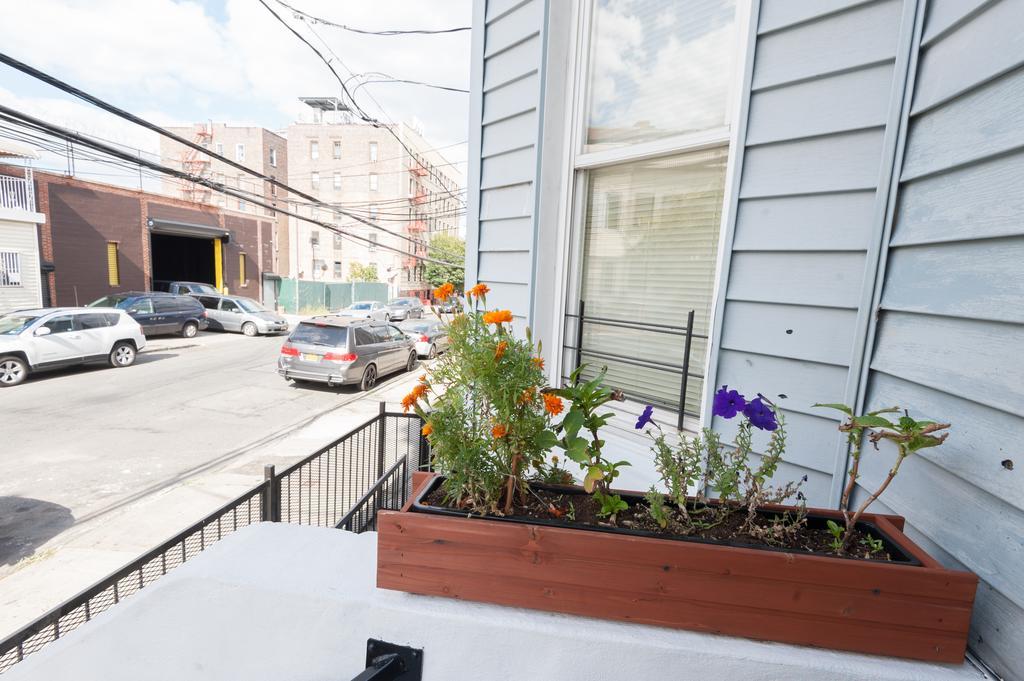 Studio And 1 Bedroom Apartments - Bronx New York Bagian luar foto