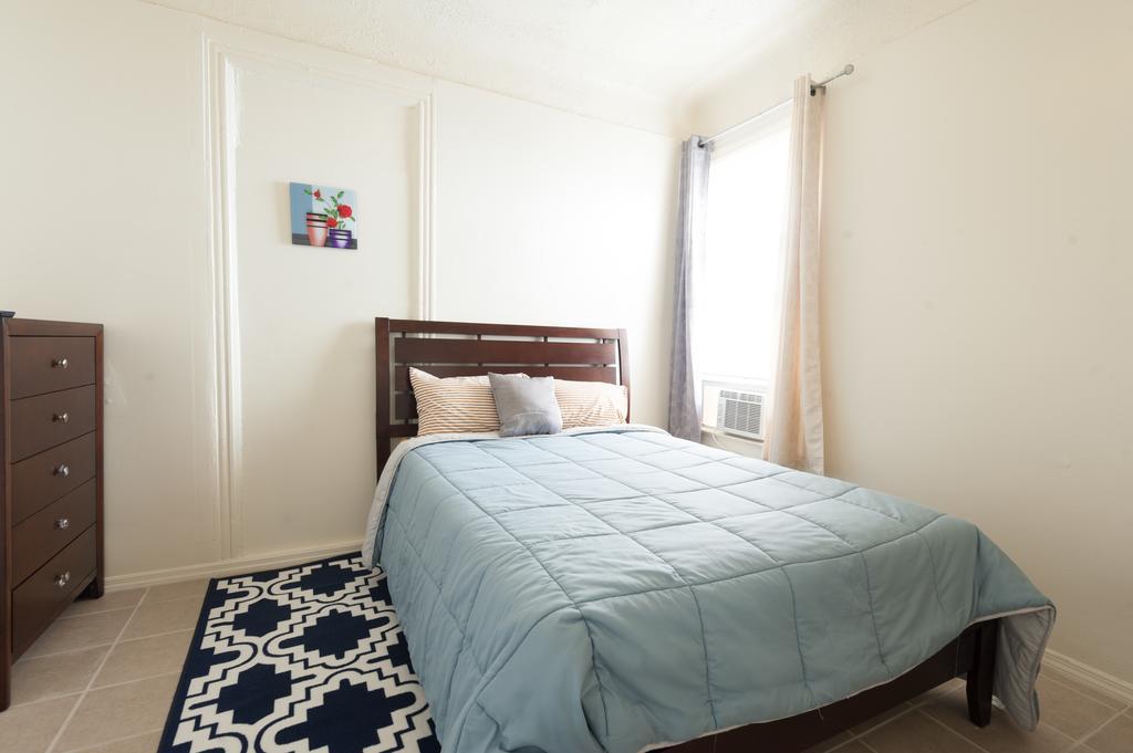 Studio And 1 Bedroom Apartments - Bronx New York Bagian luar foto