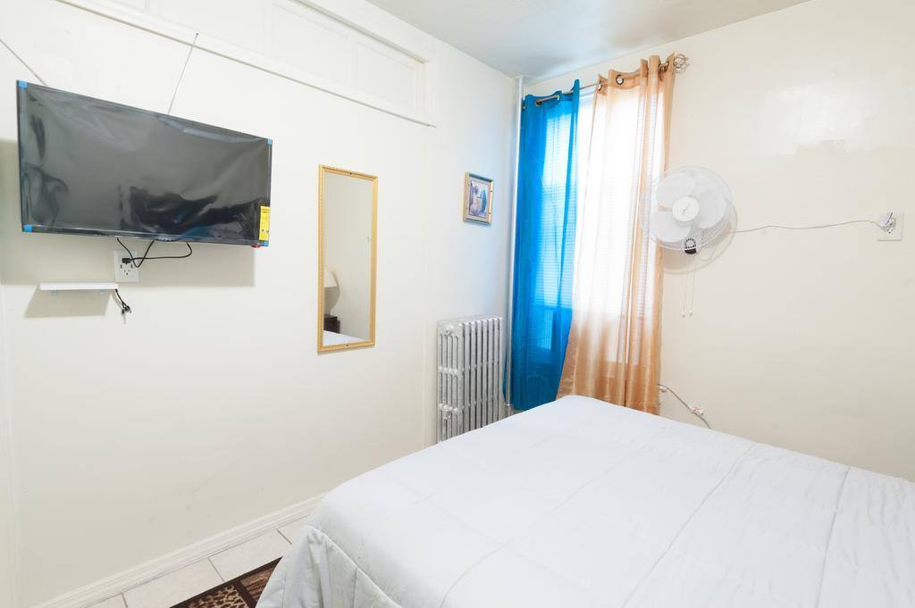 Studio And 1 Bedroom Apartments - Bronx New York Bagian luar foto