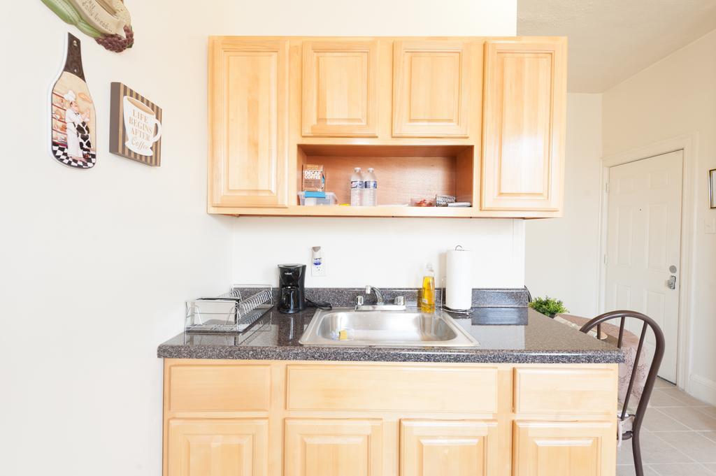 Studio And 1 Bedroom Apartments - Bronx New York Bagian luar foto