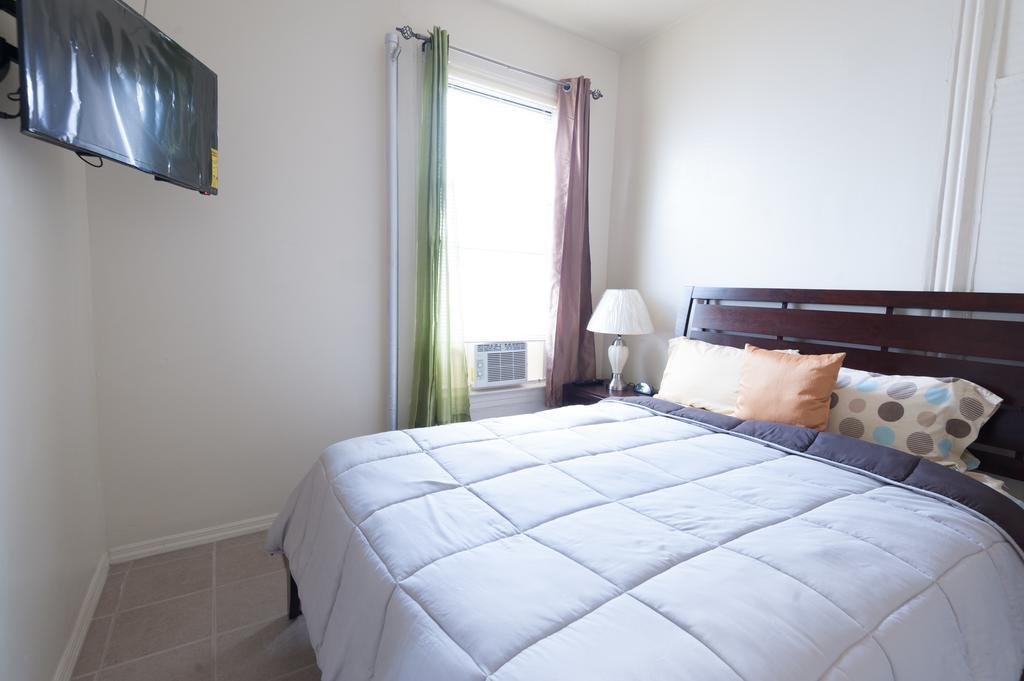 Studio And 1 Bedroom Apartments - Bronx New York Bagian luar foto