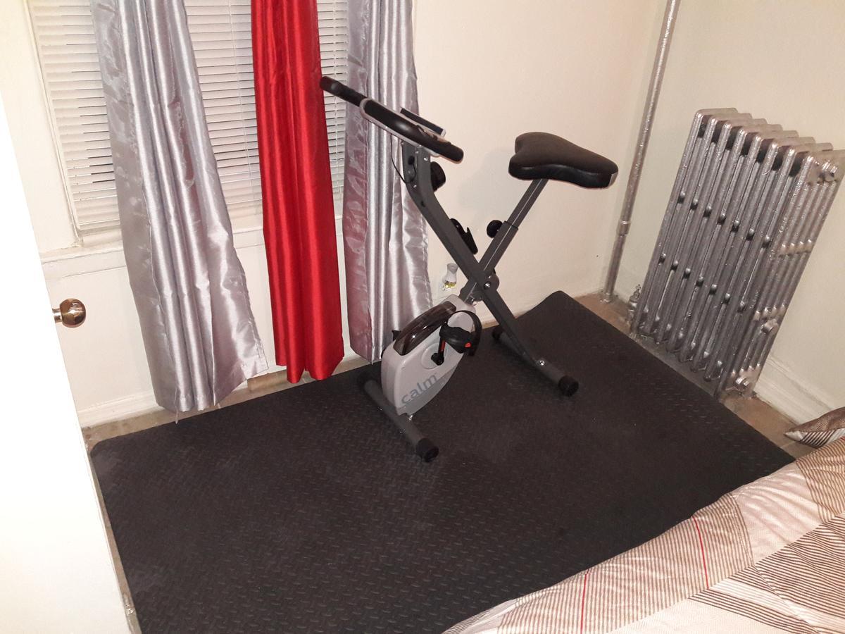 Studio And 1 Bedroom Apartments - Bronx New York Bagian luar foto