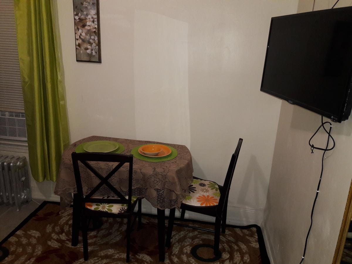 Studio And 1 Bedroom Apartments - Bronx New York Bagian luar foto